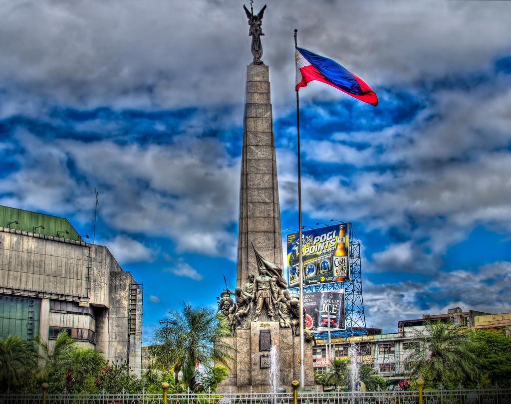 I am a Filipino! The Story Behind Bonifacio Monument