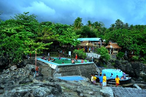 Enjoy the Wonders of Sira-an Hot Spring