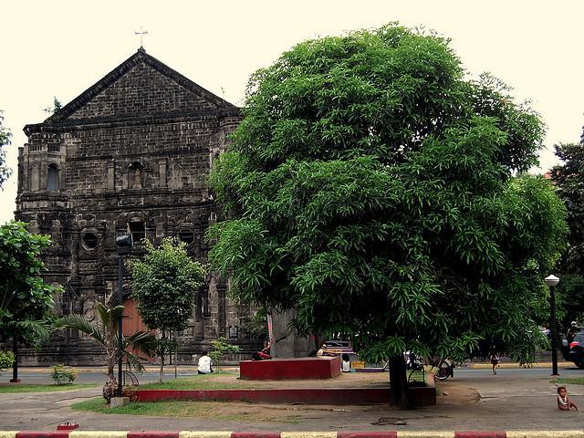 A Promenade Around Malate Church