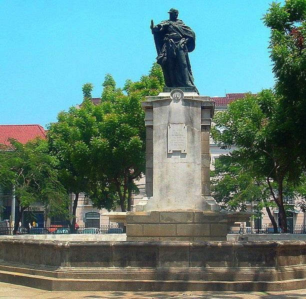 Plaza de Roma of Intramuros