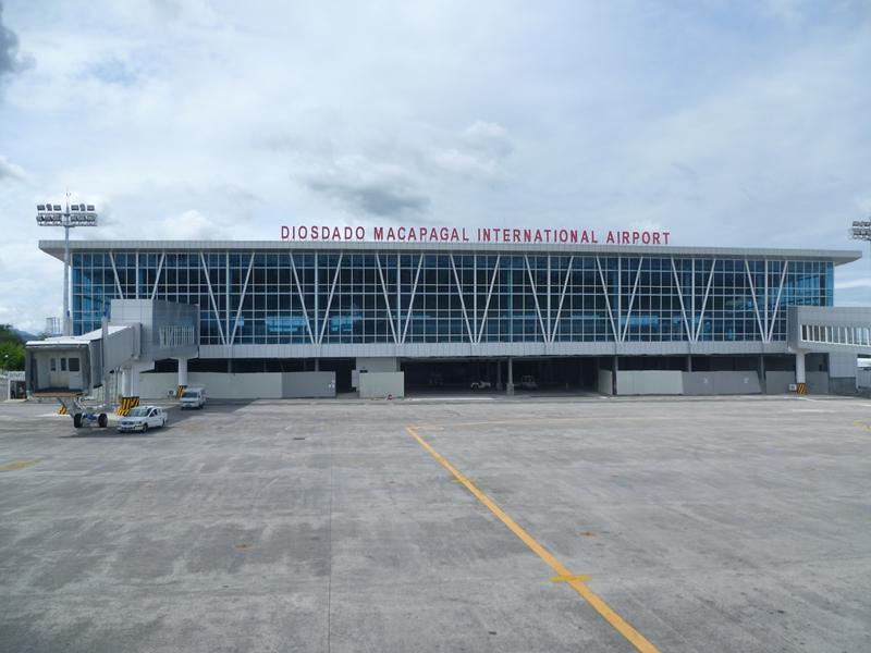 clark international airport runway