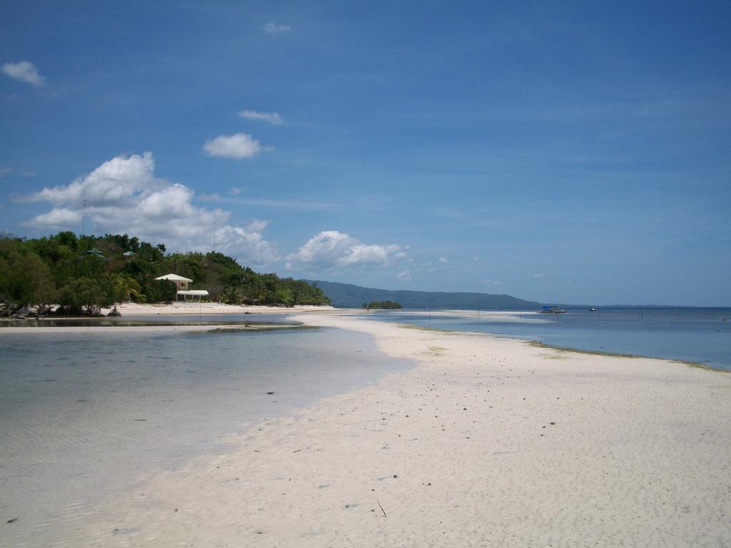 Sandugan Beach
