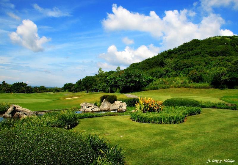 Ayala Greenfield Golf Course
