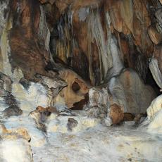 Pinamungajan Cave