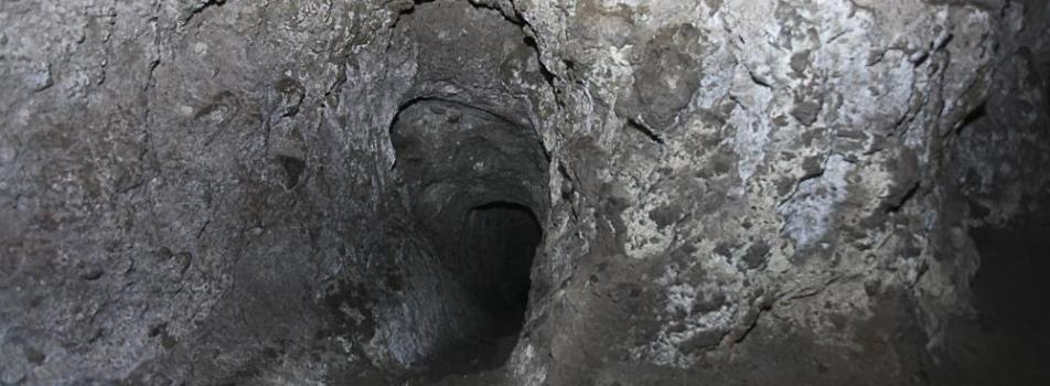 Japanese Tunnel, Basco