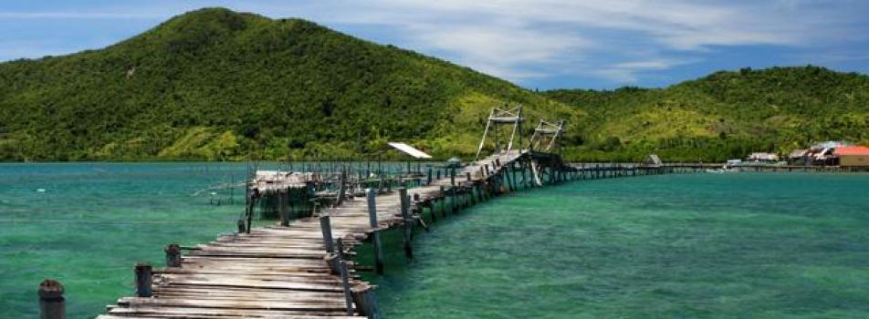 San Pedro Wooden Footbridge