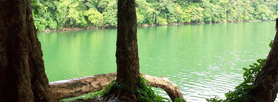 Lake Bulusan 