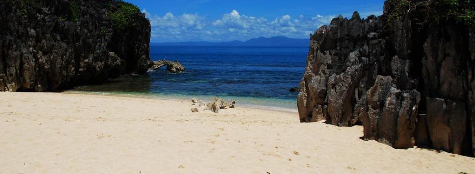 Lahos Island of Caramoan