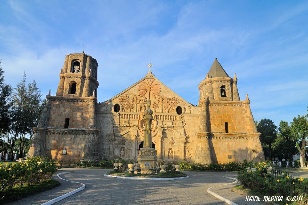 Magnificent Spanish-era Architecture of Miag-ao Church