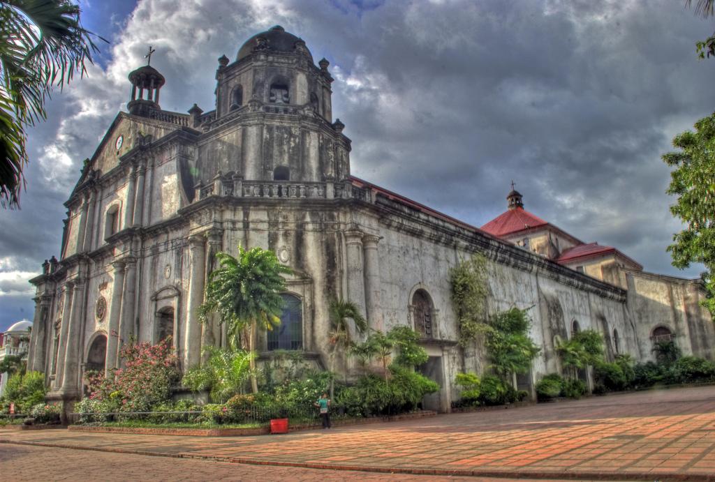 The Naga Metropolitan Cathedral: Saint John the Evangelist