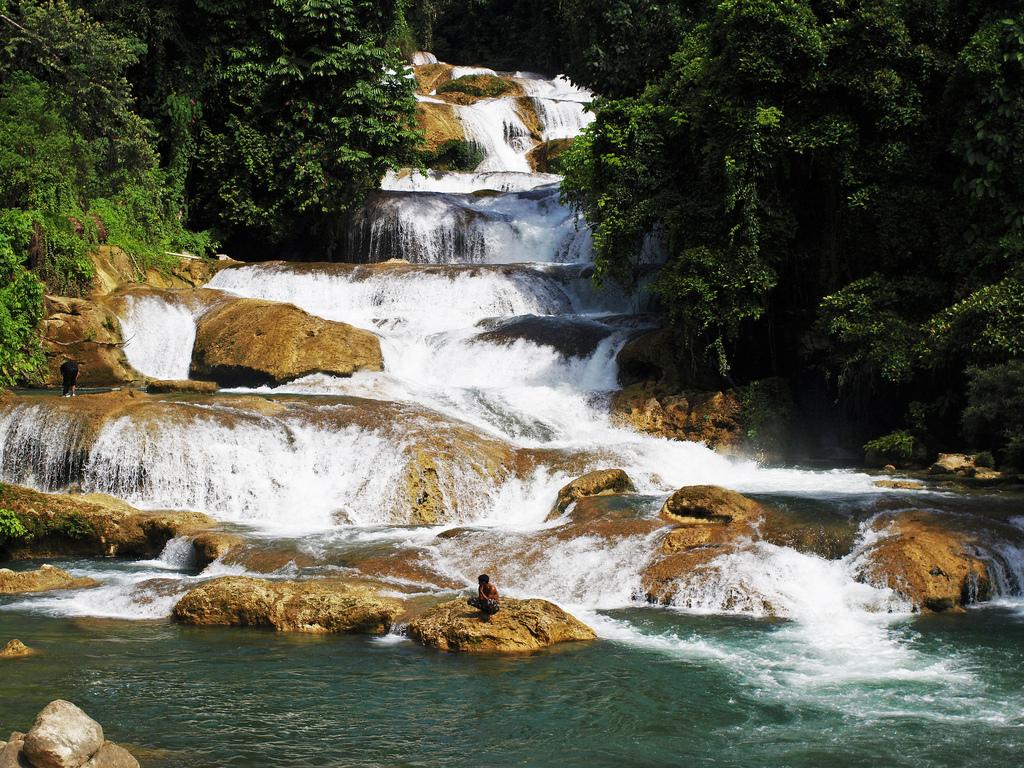 Aliwagwag Falls